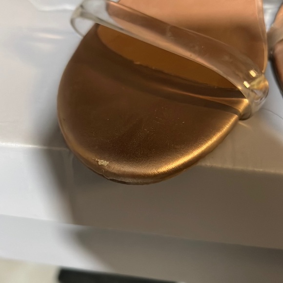 Heels - Picture 5 of 5